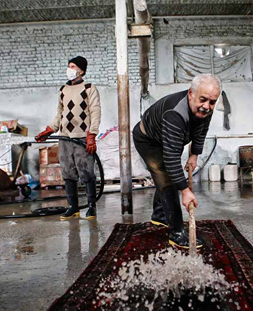 شستشوی سنتی قالی در قالیشویی جوادیه 